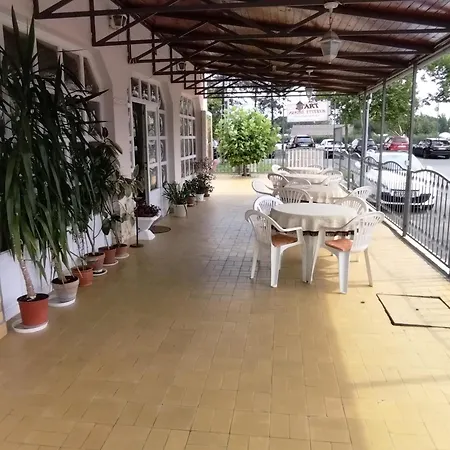 Start Panzio-etterem Guest house Hajduszoboszlo